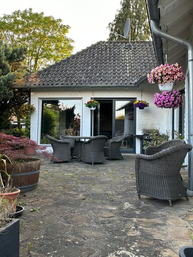 Entspannung Am Niederrhein - Grosses Helles Haus Mit Kamin Emmerich Extérieur photo